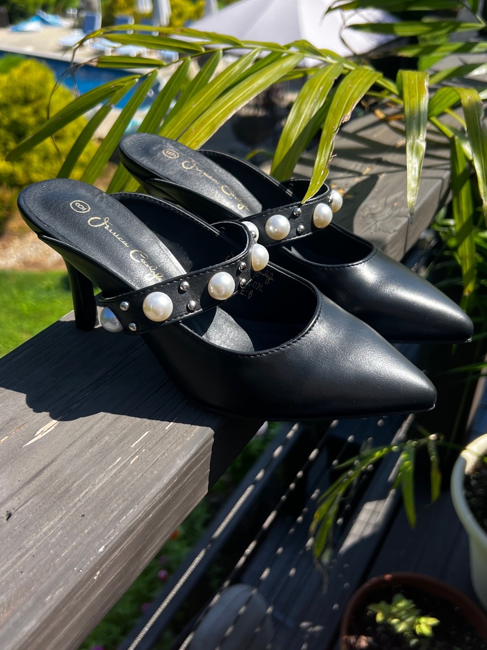 Black Pearl Studded Pointed Toe Mule Heels Size 6